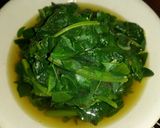 Foto langkah ke 4 dari resep Sayur Bening Daun Kelor.