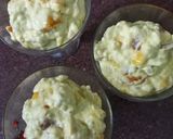 A picture of step 4 of Creamy fruits yogurt.