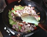 Foto langkah ke 3 dari resep Oseng Cumi Pete.