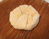 A picture of step 8 of Aloo Paratha.