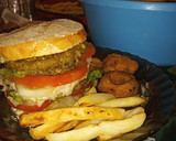 Foto del paso 13 de la receta: Hamburguesas de arveja tipo Big Mac