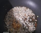A picture of step 4 of Beetroot Pulao.