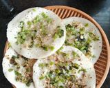 રવા ઓનીયન ઉત્તપમ (Rava Onion Uttapam Recipe In Gujarati) રેસીપી સ્ટેપ3ફોટો