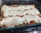 A picture of step 6 of Sour Cream Meat Lasagna.