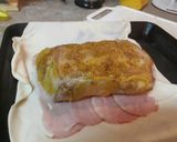 Foto del paso 3 de la receta: Carre de cerdo en hojaldre con papas cubo y pepinos