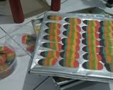 Foto langkah ke 4 dari resep Lidah Kucing Rainbow.