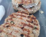 Foto del paso 1 de la receta: Hamburguesas de pollo con mayonesa de ajo y pan casero