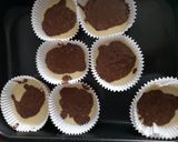 Une image de l'étape 2 de Muffins noisette miel et choco.