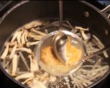 A picture of step 6 of Daikon & Mushroom Miso Soup.