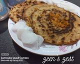 A picture of step 4 of Mooli Parathas.