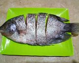 Foto langkah ke 1 dari resep Gurame Kecap Lada Hitam.