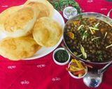 A picture of step 17 of Chatpatta Punjabi Channa-bhatura.