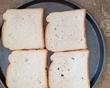 A picture of step 2 of Easy & Quick Bread pizza.