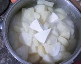 صورة لخطوة 3 من وصفة لا بيىري بكريات اللحم المفروم 😋