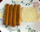 A picture of step 6 of Grilled Cheesy Chicken Sausage Egg Omelette Sandwich.