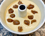 Foto del paso 6 de la receta: Pastel de nueces y dulce de leche con cobertura crujiente, “sin gluten”
