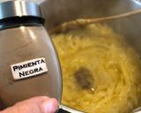 Foto del paso 4 de la receta: Cebolla frita con salsa de zanahoria