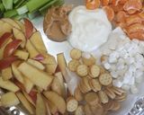 A picture of step 1 of Snack tray ideas for play time.