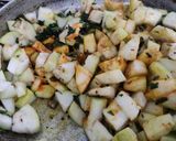 A picture of step 4 of Methi Lauki.