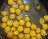 A picture of step 3 of Mango vanilla boba milkshake.