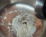 A picture of step 3 of Chatpati papdi.