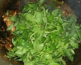 Foto langkah ke 14 dari resep Ayam Rica Daun Kemangi.