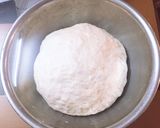 Hình bước làm 1 của món Pizza Dứa xúc xích