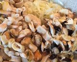 صورة لخطوة 2 من وصفة رز بالمأكولات البحرية