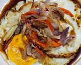 Foto langkah ke 2 dari resep Telur Mata Kicap.