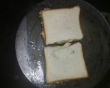 A picture of step 5 of Veggie mayo sandwich.