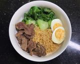 Hình bước làm 4 của món Mì bò trứng với cải chíp 🍜