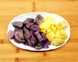 Foto del passaggio 2 della ricetta Insalata di patate a due colori