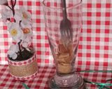 Foto langkah ke 2 dari resep 178. Milk with regal biscuits.