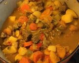 Une image de l'étape 3 de Tajine de bœuf aux légumes pommes de terre abricots secs et citron confit.