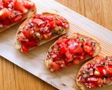 Hình bước làm 4 của món 🌱 Bruschetta Italian Classic (Vegan)