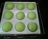 Foto langkah ke 3 dari resep Roti Pandan Isi Coklat.
