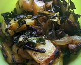 A picture of step 4 of Potato Radish Leaves Fry.