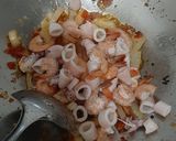 Foto langkah ke 7 dari resep Udang Cumi Saus Asam Manis.