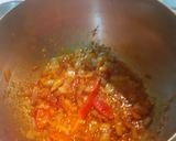 A picture of step 2 of Rajma curry.