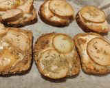 Une image de l'étape 6 de Tartines poire & gorgonzola ⭐⭐.
