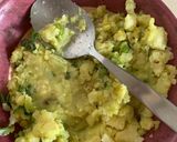A picture of step 2 of Aloo Paratha.