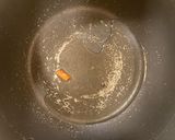 A picture of step 2 of Kaadai (quail) gravy.