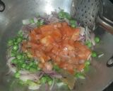 A picture of step 2 of Leftover schezwan onion pulao.