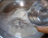 ஃபிரைடு சுவீட் பிரட் ரெசிபி ஸ்டேப் 1 புகைப்படம்