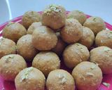A picture of step 4 of Besan Ladoo (Chickpea Flour Ladoo).