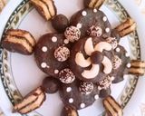 A picture of step 6 of Chocolate dates palm-biscuit cake.