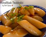 Foto langkah ke 3 dari resep 🇰🇷 HomeMade Tteokbokki (Tanpa Gochujang) 🇰🇷.