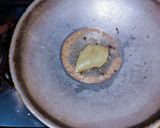 A picture of step 5 of Dum Aloo.