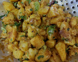 आलू के गुटके (Aloo ke guthke recipe in hindi) रेसिपी चरण 4 फोटो