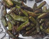 भिंडी की सब्जी (bhindi ki sabzi recipe in hindi) रेसिपी चरण 2 फोटो